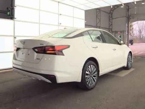 More photos of 2024 Nissan Altima 2.5 SV at Zeigler Hyundai of Holland, MI