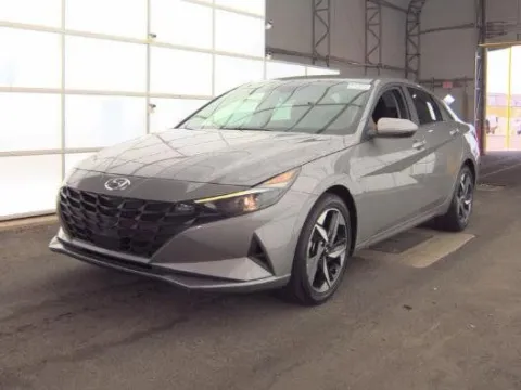 More photos of 2023 Hyundai Elantra SEL at Zeigler Hyundai of Holland, MI