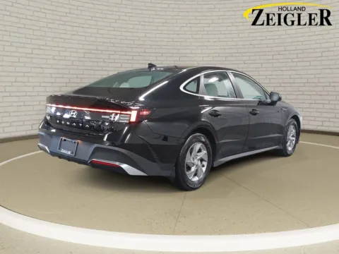 More photos of 2025 Hyundai Sonata SE at Zeigler Hyundai of Holland, MI