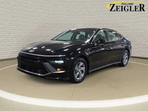 Black 2025 Hyundai Sonata SE for sale in Holland, MI