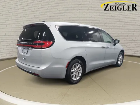 More photos of 2024 Chrysler Pacifica Touring L at Zeigler Hyundai of Holland, MI