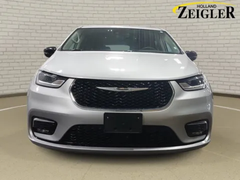 Photos of 2024 Chrysler Pacifica Touring L for sale in Holland, MI at Zeigler Hyundai of Holland