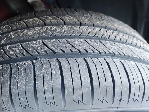 More photos of 2019 Ford Escape SE at Zeigler Hyundai of Holland, MI