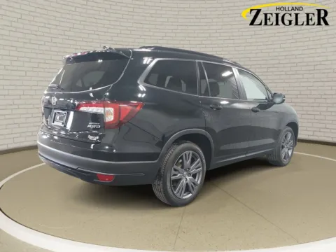 More photos of 2022 Honda Pilot Sport at Zeigler Hyundai of Holland, MI