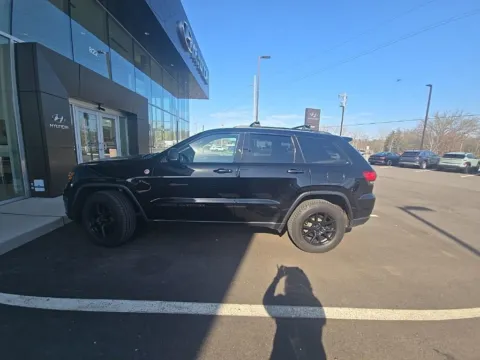 More photos of 2018 Jeep Grand Cherokee Trailhawk at Zeigler Hyundai of Holland, MI