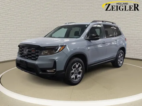 Black 2023 Honda Passport TrailSport for sale in Holland, MI
