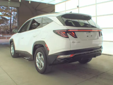 More photos of 2023 Hyundai Tucson SEL at Zeigler Hyundai of Holland, MI