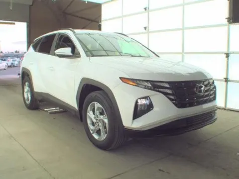 White 2023 Hyundai Tucson SEL for sale in Holland, MI
