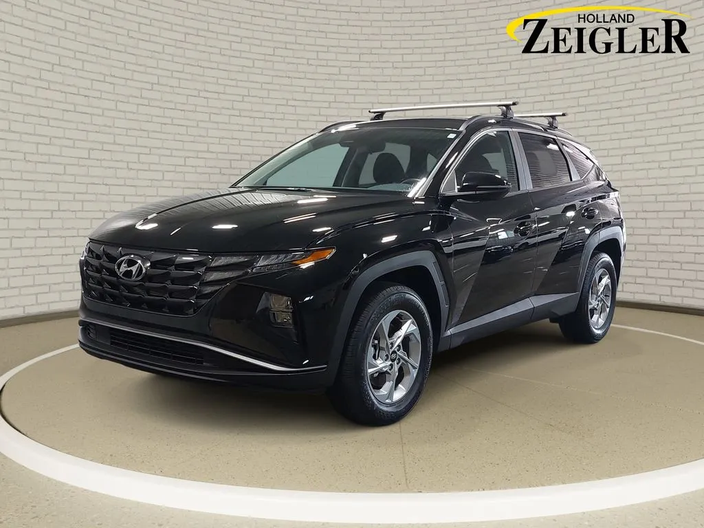 Black 2023 Hyundai Tucson SEL for sale in Holland, MI