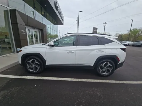 More photos of 2023 Hyundai Tucson SEL at Zeigler Hyundai of Holland, MI