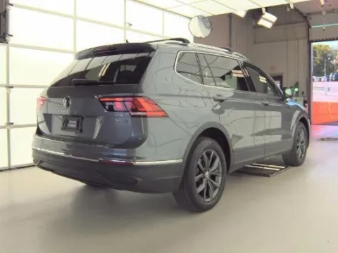 More photos of 2022 Volkswagen Tiguan 2.0T SE at Zeigler Hyundai of Holland, MI