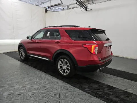 Another view of 2023 Ford Explorer XLT for sale in Holland, MI at Zeigler Hyundai of Holland