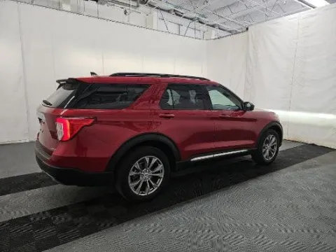 More photos of 2023 Ford Explorer XLT at Zeigler Hyundai of Holland, MI