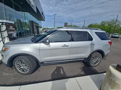 More photos of 2018 Ford Explorer Platinum at Zeigler Hyundai of Holland, MI