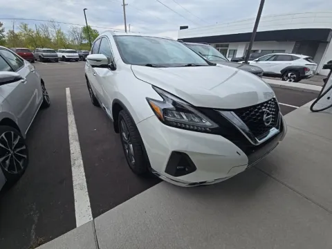 Photos of 2020 Nissan Murano Platinum for sale in Holland, MI at Zeigler Hyundai of Holland