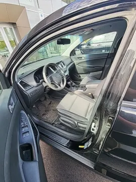 Another view of 2017 Hyundai Tucson SE for sale in Holland, MI at Zeigler Hyundai of Holland