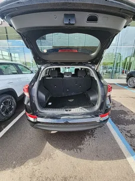 More photos of 2017 Hyundai Tucson SE at Zeigler Hyundai of Holland, MI