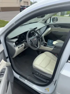 More photos of 2021 Cadillac XT6 Premium Luxury at Zeigler Hyundai of Holland, MI