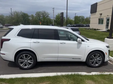 More photos of 2021 Cadillac XT6 Premium Luxury at Zeigler Hyundai of Holland, MI
