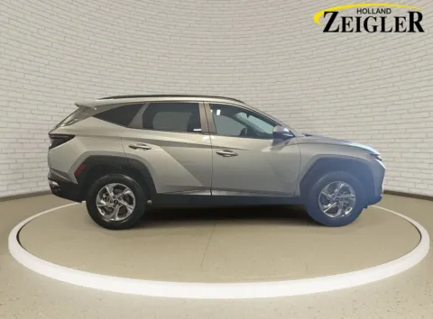 More photos of 2023 Hyundai Tucson SEL at Zeigler Hyundai of Holland, MI