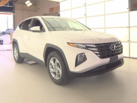 White 2023 Hyundai Tucson SE for sale in Holland, MI