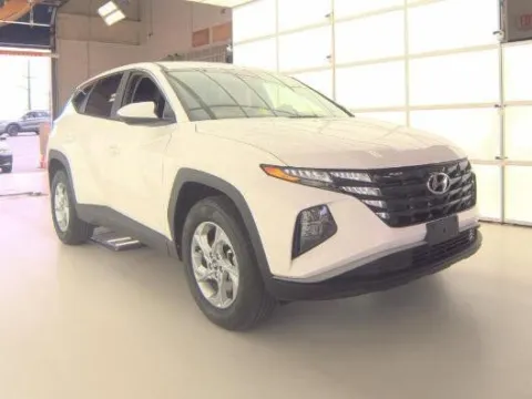 White 2023 Hyundai Tucson SE for sale in Holland, MI