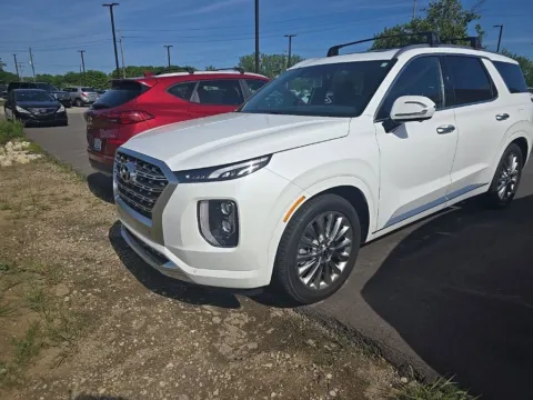 Photos of 2020 Hyundai Palisade Limited for sale in Holland, MI at Zeigler Hyundai of Holland