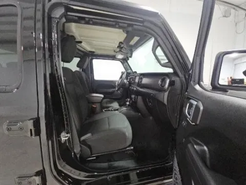 Photos of 2022 Jeep Gladiator Sport for sale in Holland, MI at Zeigler Hyundai of Holland