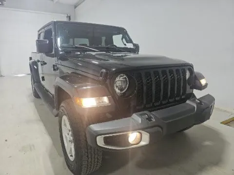 Black 2022 Jeep Gladiator Sport for sale in Holland, MI