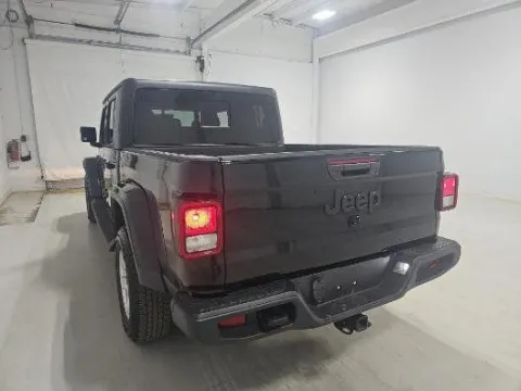 Another view of 2022 Jeep Gladiator Sport for sale in Holland, MI at Zeigler Hyundai of Holland