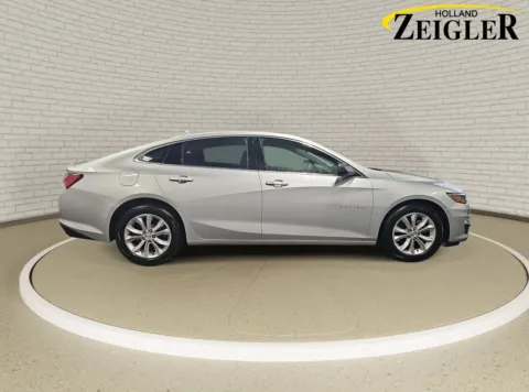 More photos of 2019 Chevrolet Malibu LT at Zeigler Hyundai of Holland, MI