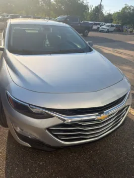 Silver 2019 Chevrolet Malibu LT for sale in Holland, MI