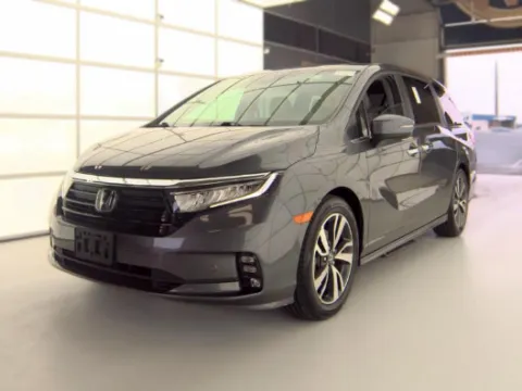 More photos of 2023 Honda Odyssey Touring at Zeigler Hyundai of Holland, MI