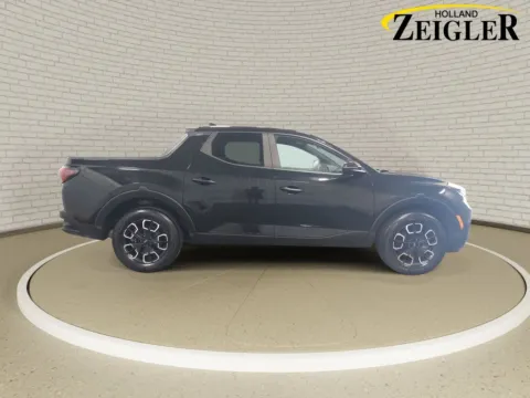 More photos of 2022 Hyundai Santa Cruz SEL at Zeigler Hyundai of Holland, MI