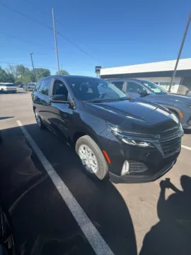 Black 2022 Chevrolet Equinox LT for sale in Holland, MI