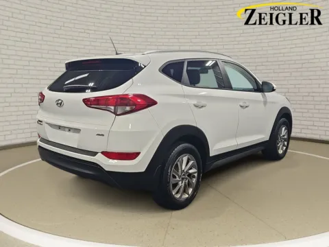 More photos of 2016 Hyundai Tucson SE at Zeigler Hyundai of Holland, MI