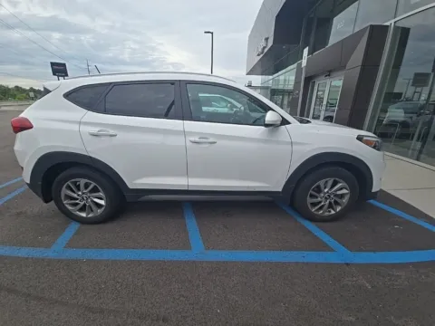 Another view of 2016 Hyundai Tucson SE for sale in Holland, MI at Zeigler Hyundai of Holland