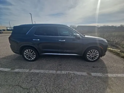 More photos of 2020 Hyundai Palisade Limited at Zeigler Hyundai of Holland, MI