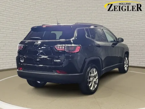 More photos of 2024 Jeep Compass Latitude Lux at Zeigler Hyundai of Holland, MI