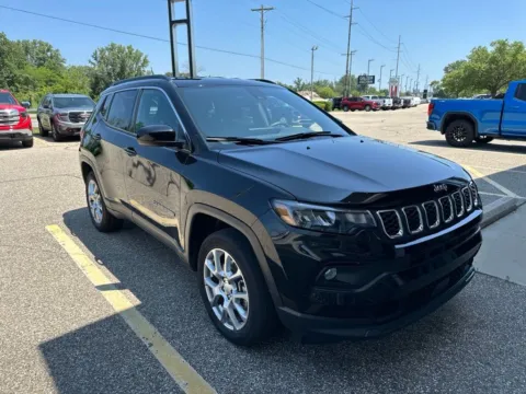 Another view of 2024 Jeep Compass Latitude Lux for sale in Holland, MI at Zeigler Hyundai of Holland