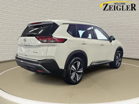 More photos of 2023 Nissan Rogue SL at Zeigler Hyundai of Holland, MI