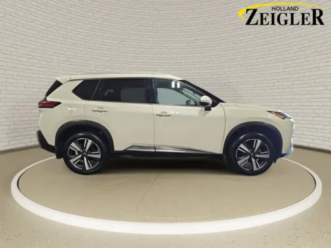 More photos of 2023 Nissan Rogue SL at Zeigler Hyundai of Holland, MI