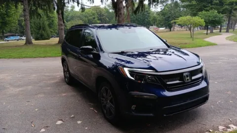 Photos of 2022 Honda Pilot Sport for sale in Holland, MI at Zeigler Hyundai of Holland