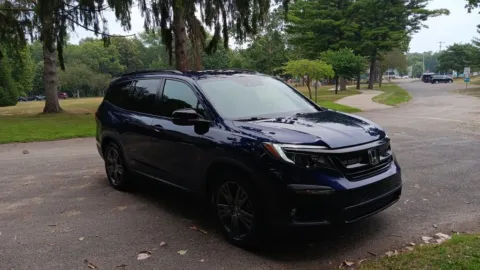 More photos of 2022 Honda Pilot Sport at Zeigler Hyundai of Holland, MI