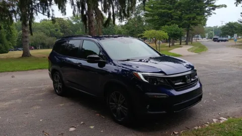 More photos of 2022 Honda Pilot Sport at Zeigler Hyundai of Holland, MI