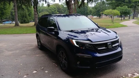 Photos of 2022 Honda Pilot Sport for sale in Holland, MI at Zeigler Hyundai of Holland