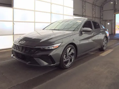 Gray 2025 Hyundai Elantra SEL Convenience for sale in Holland, MI
