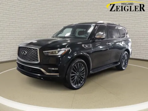 Black 2023 INFINITI QX80 Sensory for sale in Holland, MI
