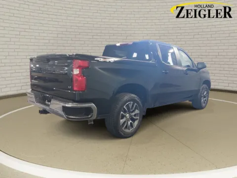 More photos of 2023 Chevrolet Silverado 1500 LT at Zeigler Hyundai of Holland, MI
