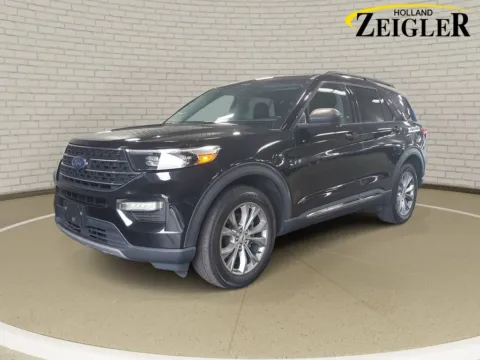 Black 2022 Ford Explorer XLT for sale in Holland, MI
